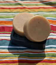 Load image into Gallery viewer, Nutmeg and Goats Milk